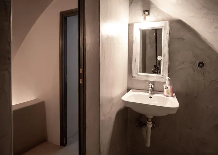 Alafouzou Cave Loft Oia