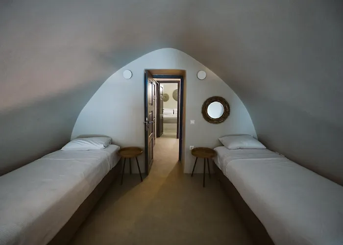 Alafouzou Cave Loft By Sv